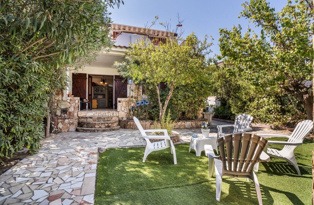 Ferienhaus 'Al Mare Da Pépé' in Strandnähe mit Terrasse, Garten und Klimaanlage