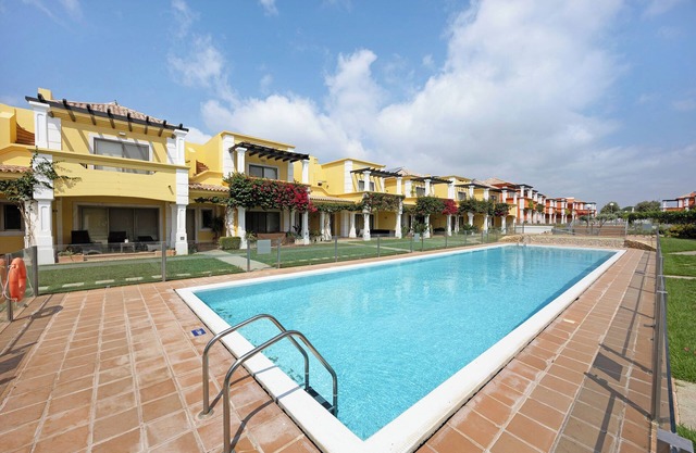 Ferienhaus 'Alecrim Lux Tavira Residenz 4M' mit Gemeinschaftspool, Wi-Fi und Klimaanlage
