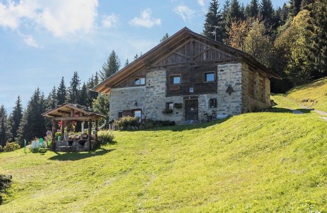 Ferienhaus "Baita dai Cotai" in traumhafter Landschaft mit Bergblick