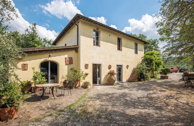 Ferienhaus 'Beretone' mit Bergblick, WLAN und Klimaanlage