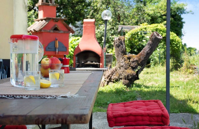 Holiday Home 'Beautiful Tagliolo' with Private Garden and Wi-Fi