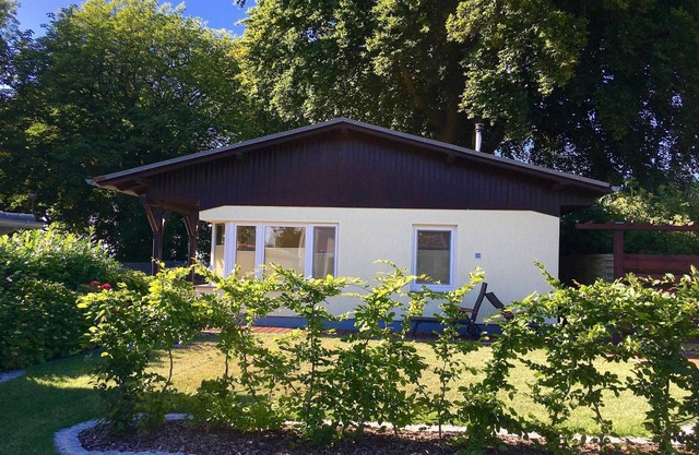 Ferienhaus Boddenhus - WLAN, 2 SZ, Garten - am Wasser - Ferienhaus