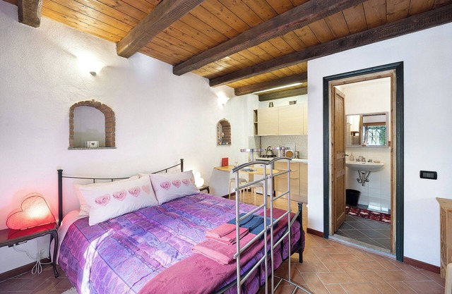 Ferienhaus 'Ca' Kira' mit Bergblick, Gemeinschaftspool und WLAN