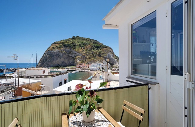 Ferienhaus 'Casatullio - Sant'angelo D'ischia' mit Meerblick, WLAN und Klimaanlage