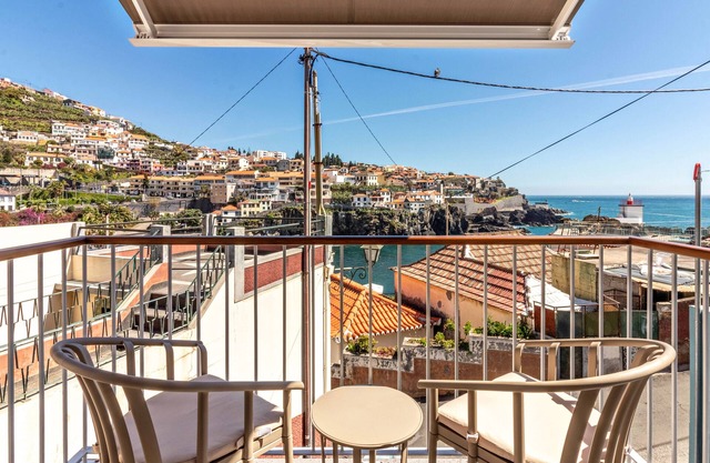 Ferienhaus "Casa das Andorinhas" mit privater Terrasse und WLAN