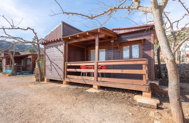 Ferienhaus 'Cabaña Madera A' mit Bergblick, WLAN und Klimaanlage