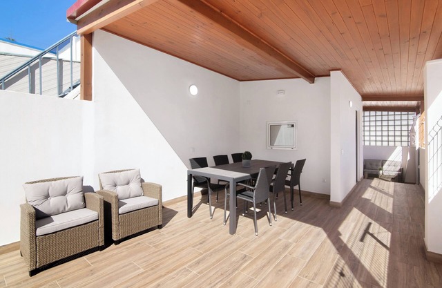 Ferienhaus 'Casa Anzol' mit privater Terrasse, WLAN und Klimaanlage