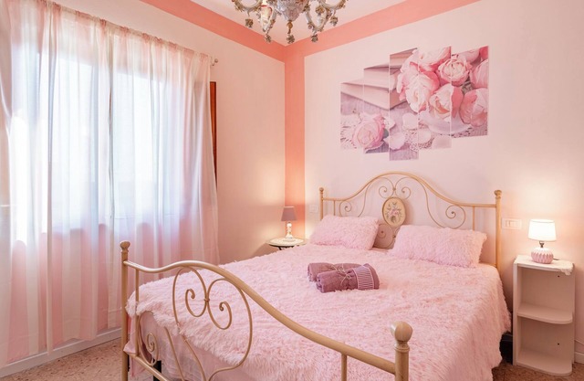 Ferienhaus 'Casa Di Nonna Tosca Montecarlo' mit Bergblick, WLAN und Klimaanlage
