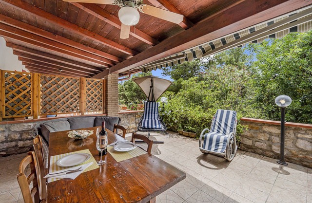 Holiday Home 'Casa Di Rita' with Shared Pool, Private Terrace and Air Conditioning