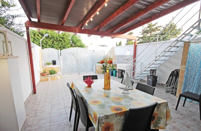 Ferienhaus Casa Sandrina mit Meerblick, Garten, Klimaanlage und WLAN