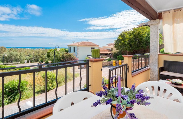 Holiday Home 'Casa Muriscuvò' with Sea View, Wi-Fi and Air Conditioning