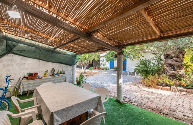Holiday Home Casa Nella with Garden, Terraces & Wi-Fi