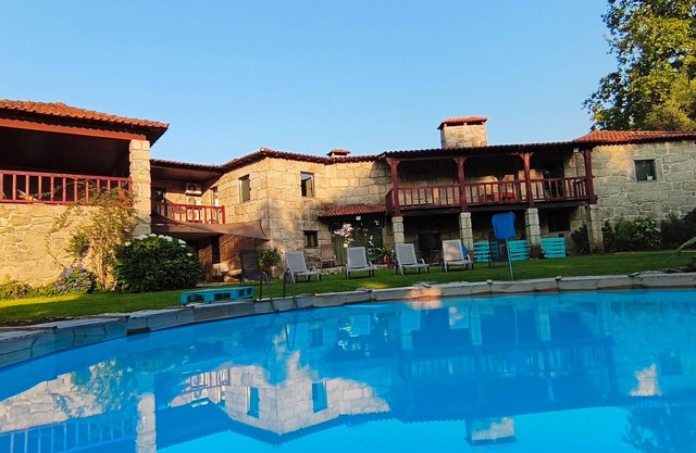 Holiday Home 'Casa Nova Das Oliveiras' with Mountain View, Wi-Fi and Air Conditioning