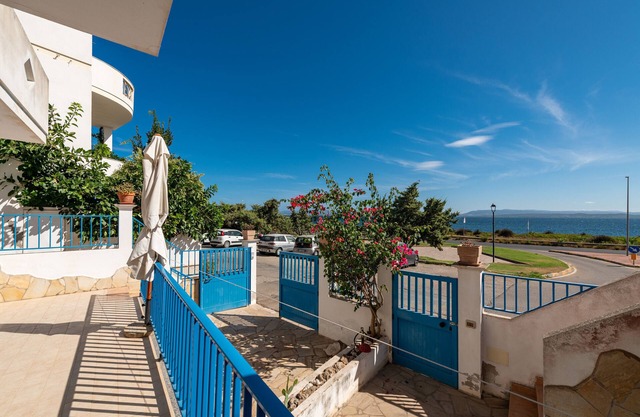 Ferienhaus Casa Vacanze 21 Aprile - T mit Meerblick und Terrassen