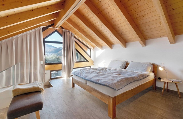 Holiday Home 'Charmingly Renovated Stone House' with Mountain View