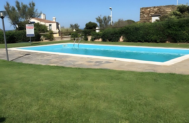 Ferienhaus 'Cleo' mit Gemeinschaftspool, privater Terrasse und eigenem Garten