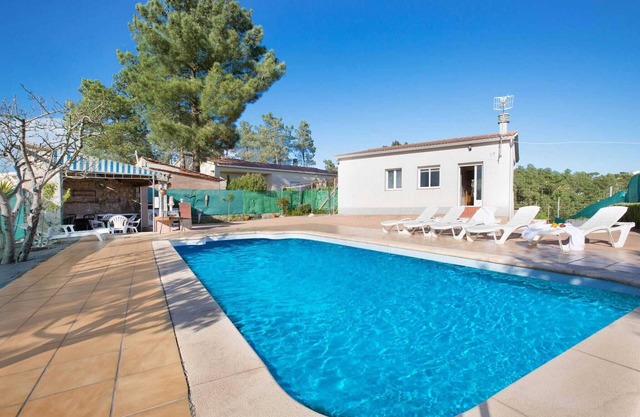 Villa mit privatem Pool in Strandnähe