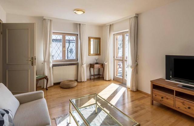 Ferienhaus 'Bergblick' mit Bergblick, Garten und WLAN