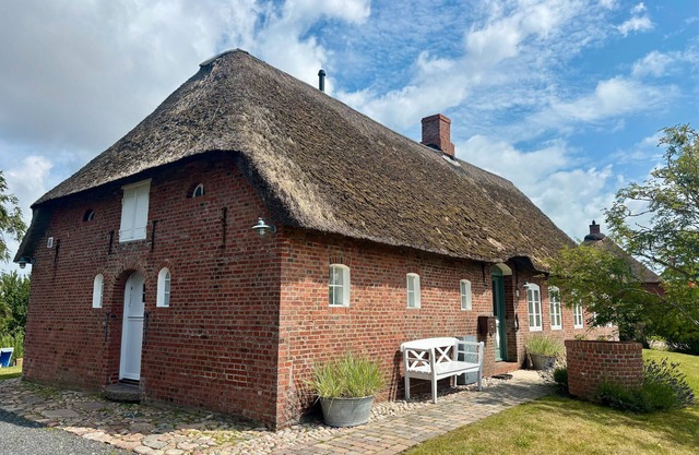 Ferienhaus 'Deichkate' - Urlaub im Denkmal mit Weitblick