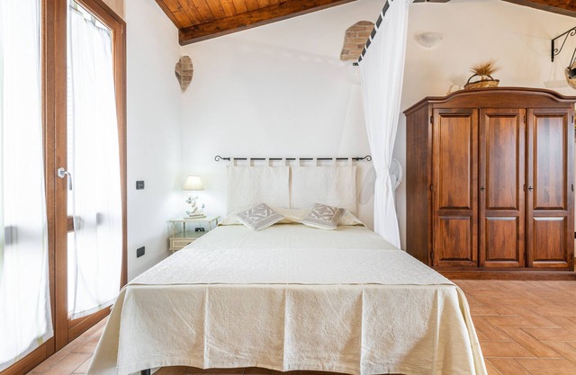 Ferienhaus "Dependance Dei Ginepri" mit Meerblick, Terrasse und WLAN