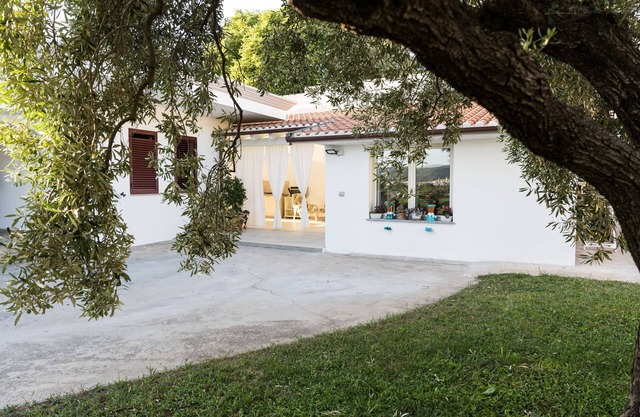 Ferienhaus 'Domo Bonaeras' mit Bergblick, WLAN und Klimaanlage