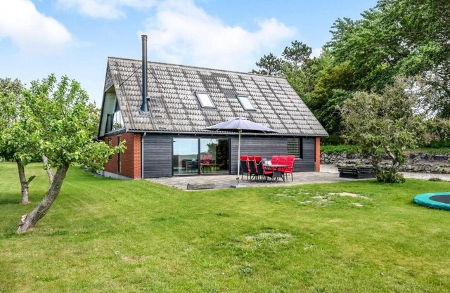 Holiday Home Emin - 100m from the sea by Interhome