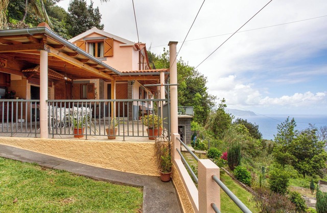 Ferienhaus "Fantastic Holiday House" mit Meerblick, Privaten Terrassen und WLAN