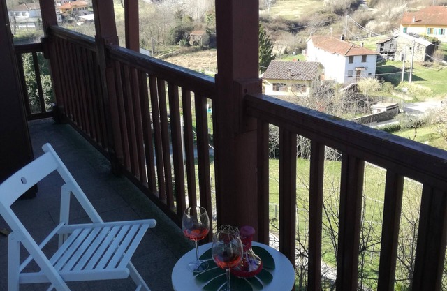 Haustierfreundliches Ferienhaus 'Fiordiluna bei 5 Terre' mit Bergblick, Garten und WLAN