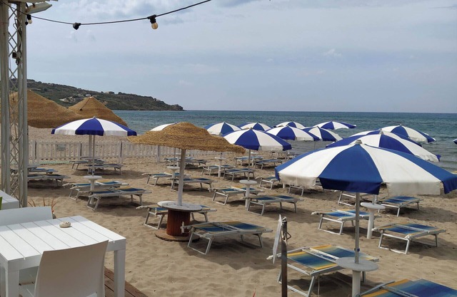 Holiday Home 'Fiori Di Campo' with Sea View, Private Terrace and Wi-Fi