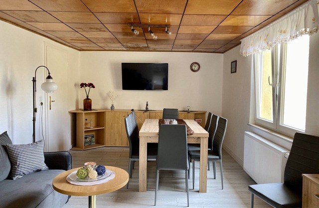 Ferienhaus 'Fischerhaus Zecherin' mit privater Terrasse, privatem Garten und WLAN