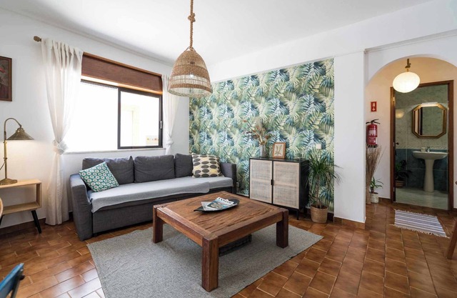 Holiday Home 'Fisherman's Cottage' with Shared Pool, Private Terrace and Wi-Fi