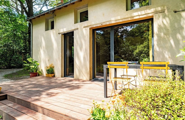 Ferienhaus 'Gîte Rénové Pleine Nature Kerdary' mit privater Terrasse, privatem Garten und WLAN