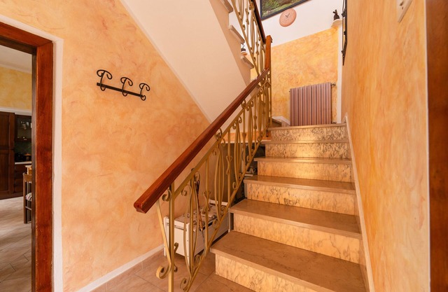 Holiday Home "Gio House" with Mountain View, Shared Terrace & Wi-Fi