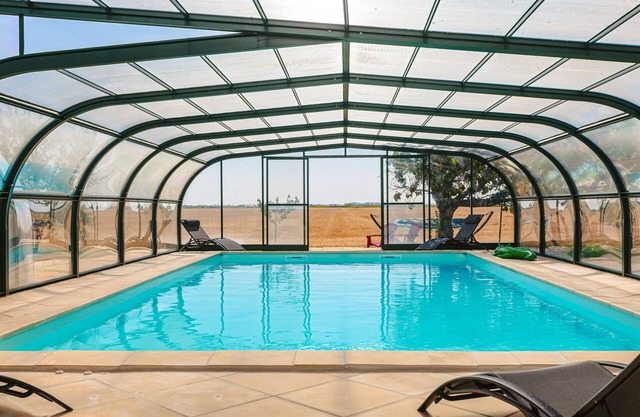 Ferienhaus 'Gîte Le Petit Sableau' mit Pool und Spa, privater Terrasse und WLAN