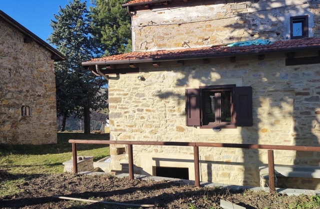 Ferienhaus 'Gnazzano Home 2' mit Bergblick, WLAN und Klimaanlage