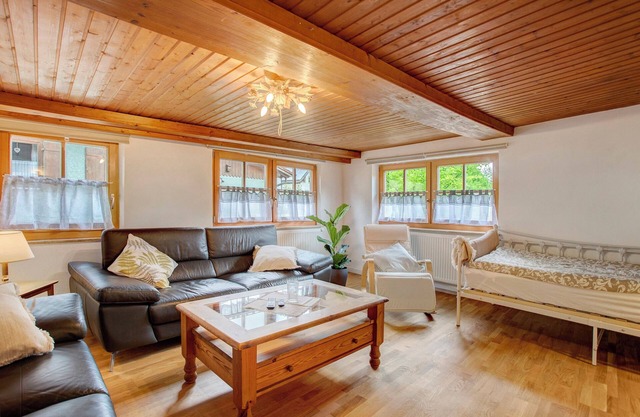 Ferienhaus 'Haus Maria' mit privater Terrasse, privatem Garten und WLAN