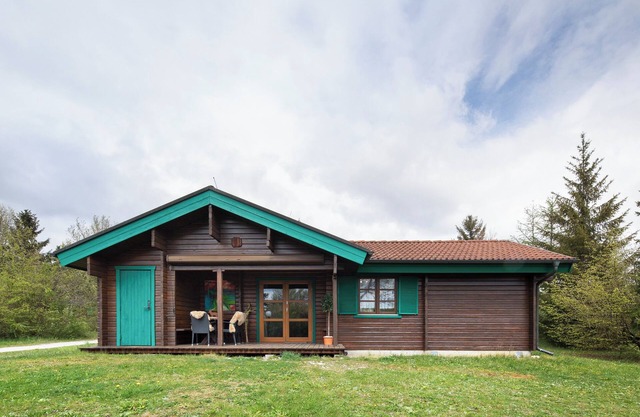 Ferienhaus 'Hüssli Numero 1' mit Privatterrasse, Gemeinschaftsgarten und WLAN