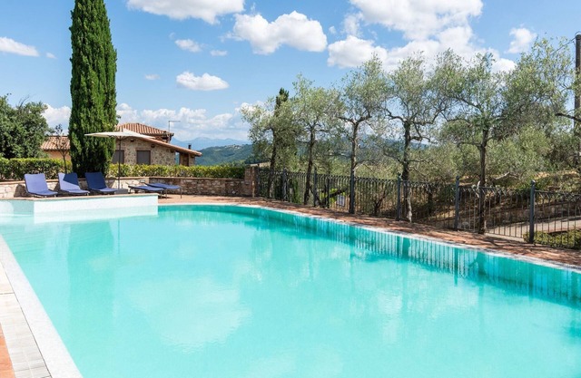 Ferienhaus in Collazzone mit Pool