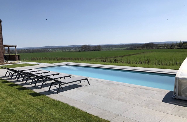 Mondern Furnished Holiday Home
