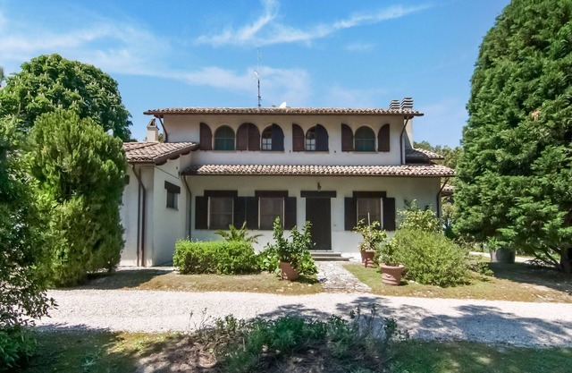 Ferienhaus in Fano mit Garten