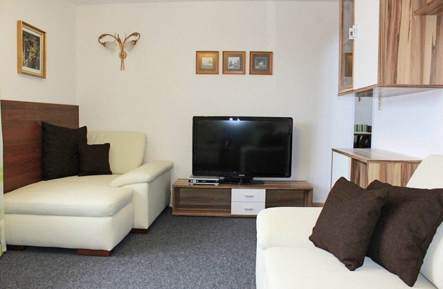 Geräumige Ferienwohnung in Kappl mit Terrasse