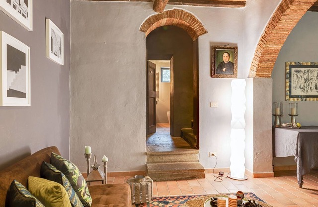 Toskanisches Ferienhaus in Molina di Quosa mit Pool