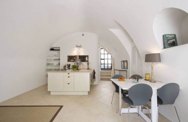 Villa in der alten Ölmühle, mit einem großen Garten und 3 Terrassen
