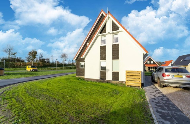 Modernes Ferienhaus in Scherpenisse mit Sauna