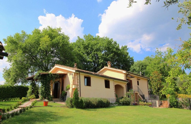 Ferienhaus in Selci mit Pool