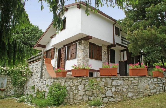 Charmantes Ferienhaus mit Panoramapool