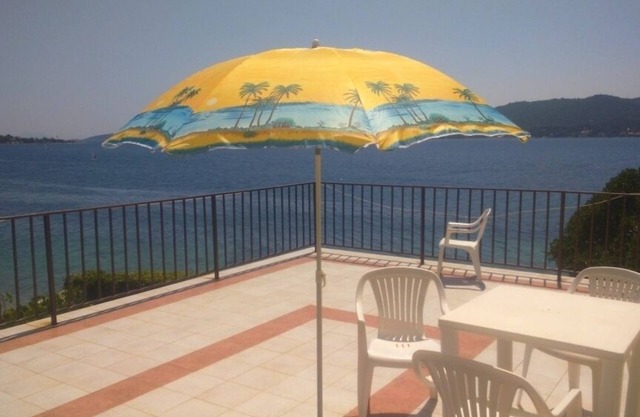 Ferienhaus in Viganj mit Meerblick, Terrasse, W-LAN, Waschmaschine (825-1)