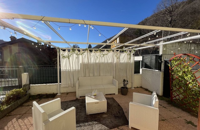Holiday Home 'Giardino Cicogna' with Mountain View, Private Terrace and Wi-Fi