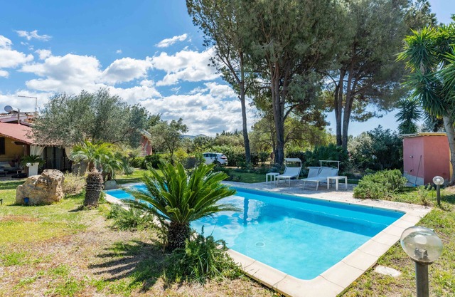 Ferienhaus Villa Romina mit Bergblick, Pool und Garten