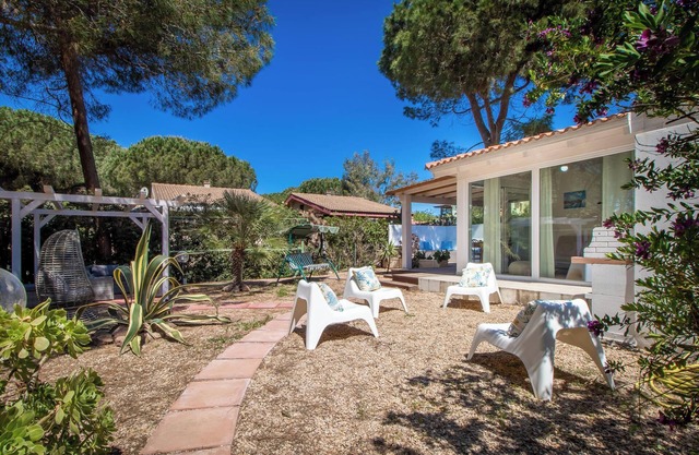 Ferienhaus Carlotta am Strand mit Garten und WLAN
